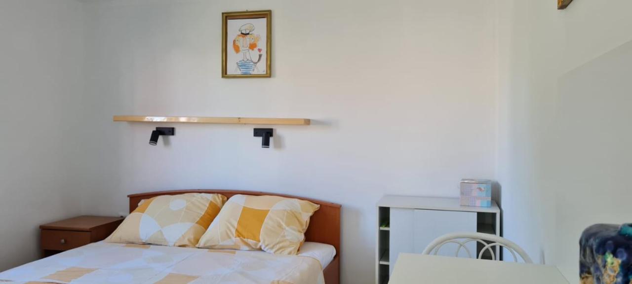 Apartmani Centar Seline Paklenica Экстерьер фото